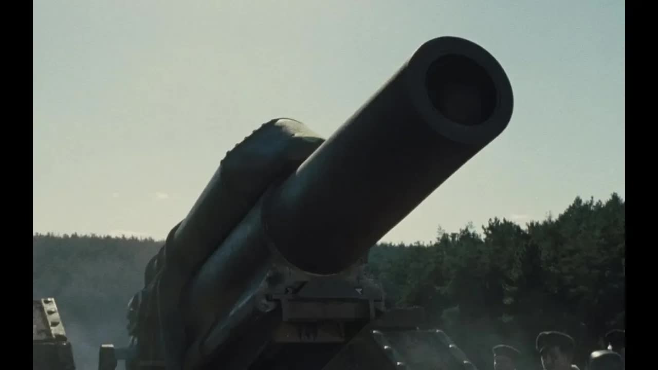 【越哥】一部超级催泪的史诗级战争片，主角不是人，却充满了人性！速看《战马》