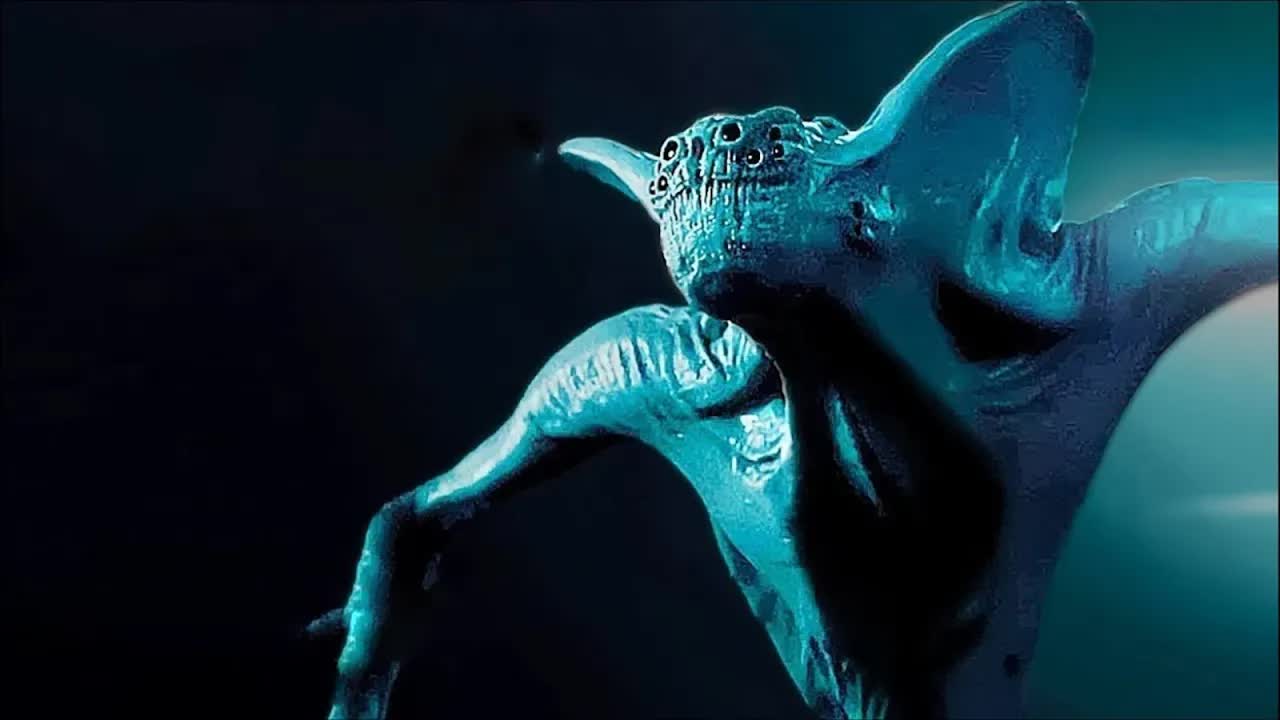 航天员每天头疼，原来身体内寄生了异形，基地喂食异形